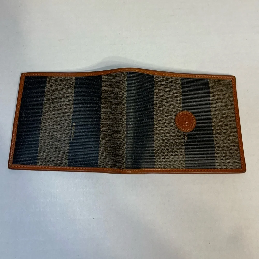FENDI Pequin Patterned‎ Bifold Wallet Brown/Black PVC & Cognac Leather